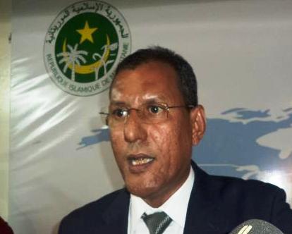 وزير الصحة الموريتاني "أحمدو ولد جلفون" خلال مؤتمر صحفي سابق أكد فيه خلو الأراضي الموريتانية حتى الآن من أي حالة إصابة بالإيبولا، وأعلن فيه أخذ احتياطات بشأن المرض المنتشر في عدد من دول غرب إفريقيا.
